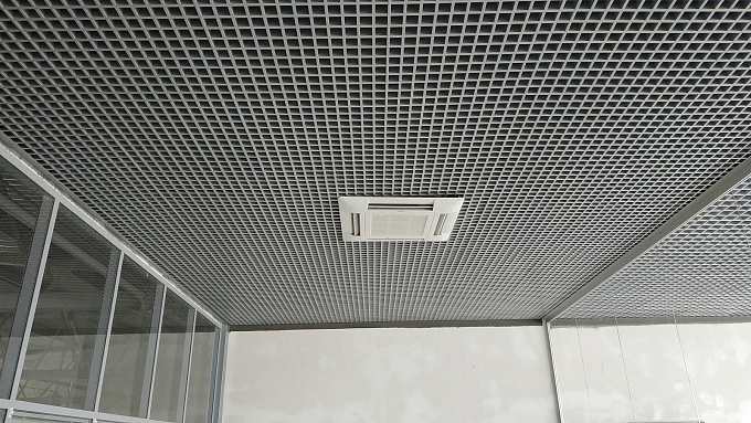 Потолок Грильято Эконом белый матовый 100х100 мм