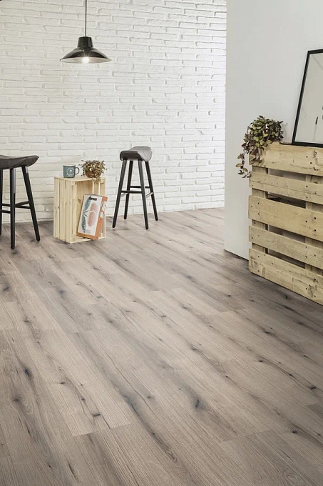 Влагостойкий ламинат MasterFloor by Kaindl фаска 4V